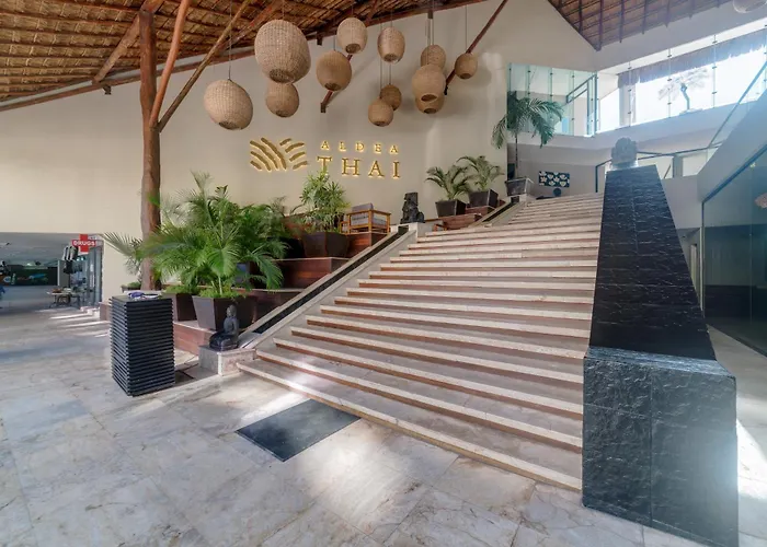 Aldea Thai Tropical Oasis Steps To The Playa del Carmen